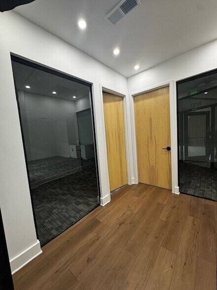 1010 Huntcliff, Atlanta, GA à louer - Photo intérieure - Image 2 de 12