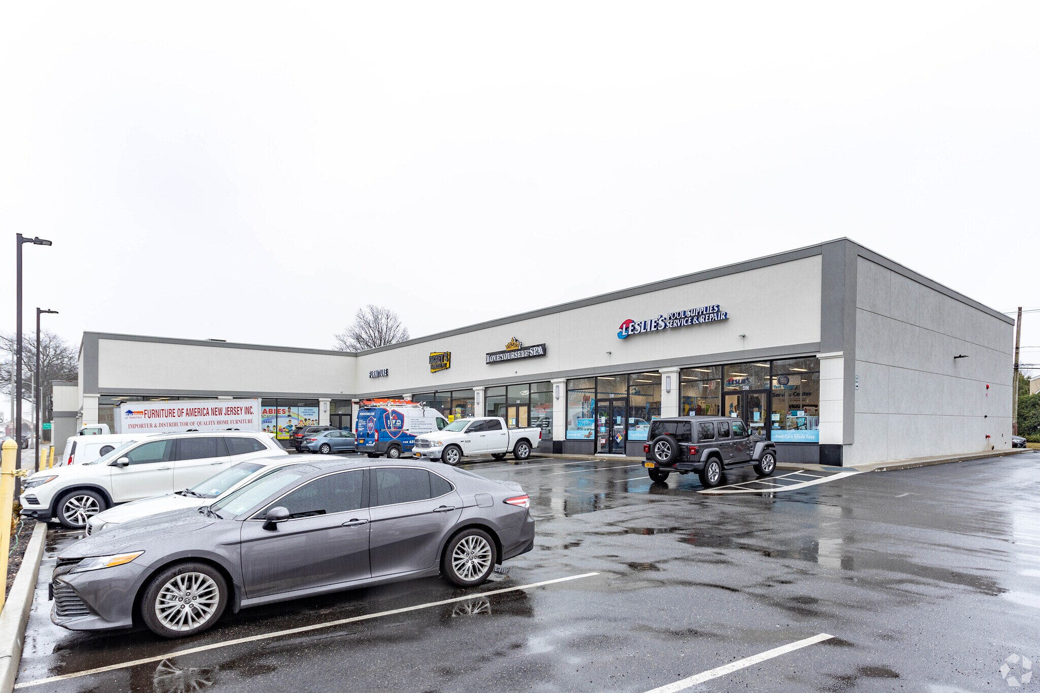 399 W Sunrise Hwy, Freeport, NY à louer Photo principale- Image 1 de 5