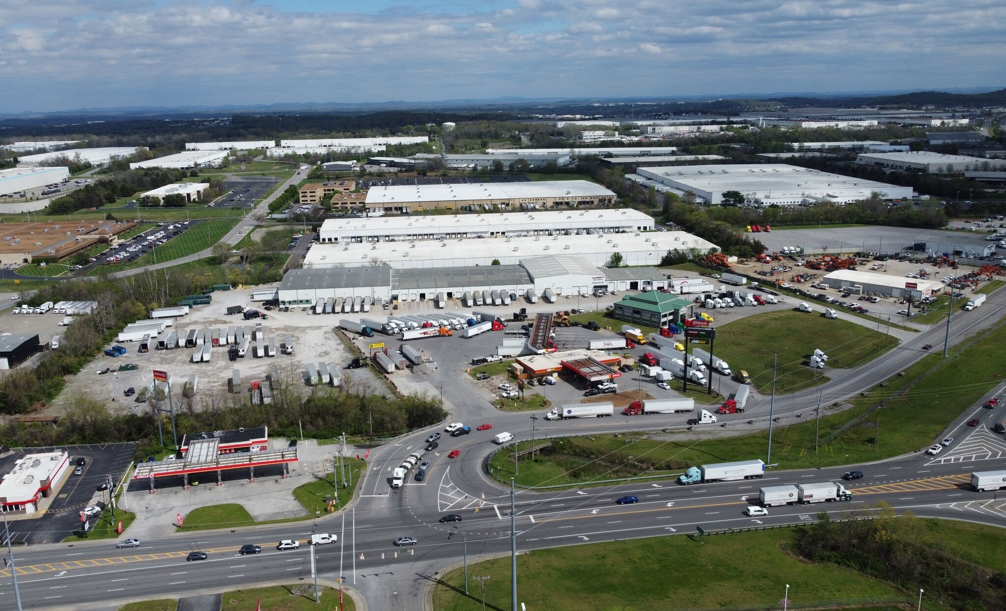 131 Industrial Blvd, La Vergne, TN for lease Primary Photo- Image 1 of 5