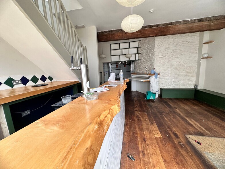 21 Market Pl, Frome à vendre - Photo du bâtiment - Image 3 de 18