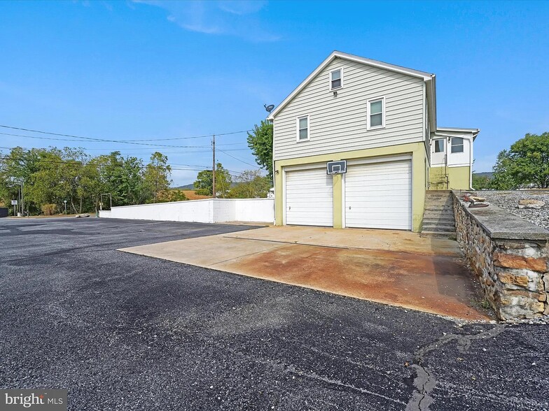 3665 Mountain Rd, Hamburg, PA à louer - Photo du bâtiment - Image 3 de 5