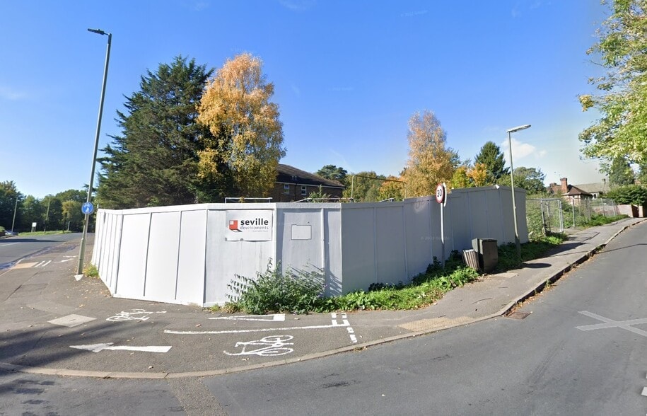 The Maultway N, Camberley for sale - Building Photo - Image 1 of 3