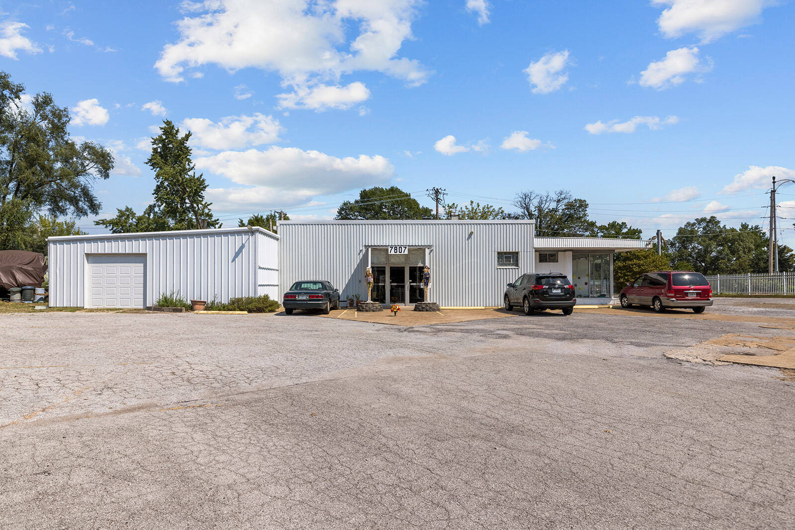 7807 Saint Charles Rock Rd, Saint Louis, MO à vendre Photo principale- Image 1 de 17