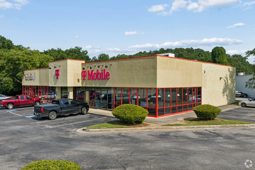 420 Walmart Way, Dahlonega, GA for lease - Building Photo - Image 1 of 12