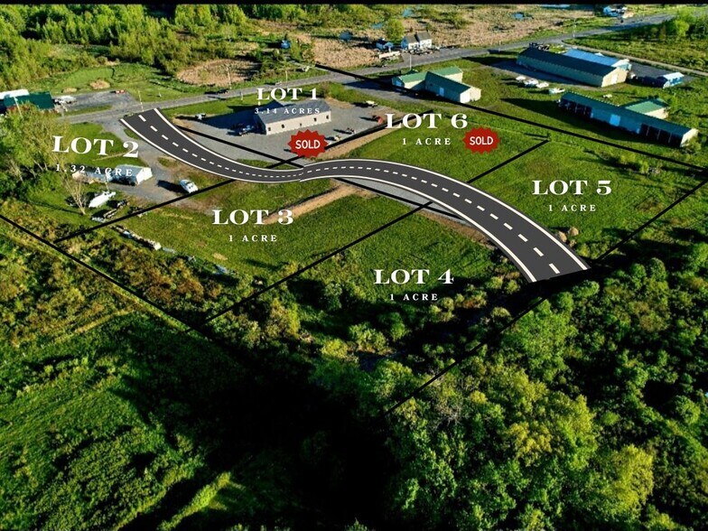 42685 NYS RT 12, Alexandria Bay, NY à vendre - Photo du bâtiment - Image 3 de 5