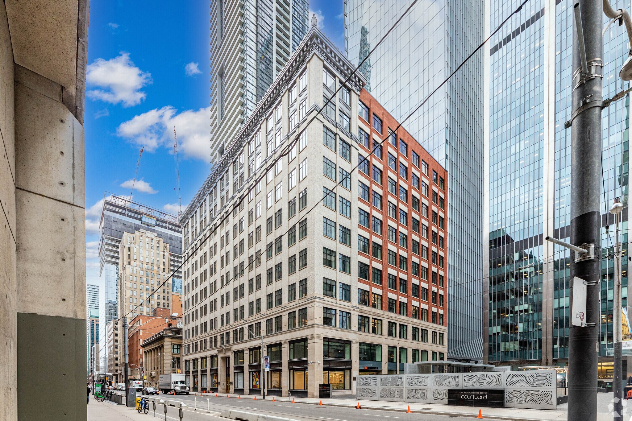 85 Richmond St W, Toronto, ON for lease Primary Photo- Image 1 of 10