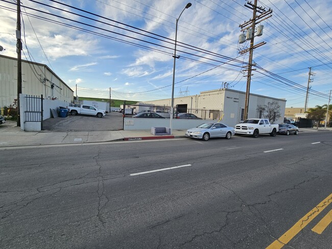 More details for 11654-11660 Sheldon St, Sun Valley, CA - Industrial for Lease