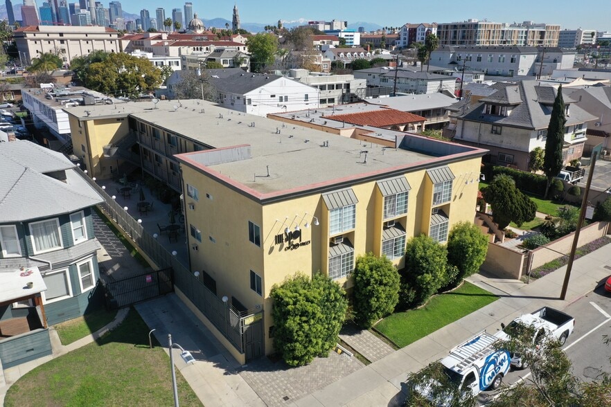 721 W 30th St, Los Angeles, CA for sale - Building Photo - Image 3 of 16