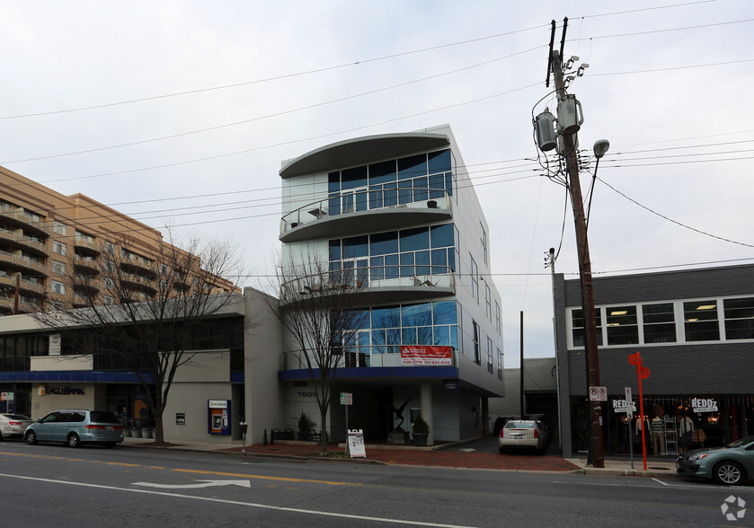 7809 Woodmont Ave, Bethesda, MD à vendre - Photo du bâtiment - Image 1 de 1