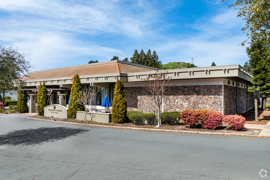 380 Moraga Rd, Moraga, CA for sale - Building Photo - Image 1 of 8