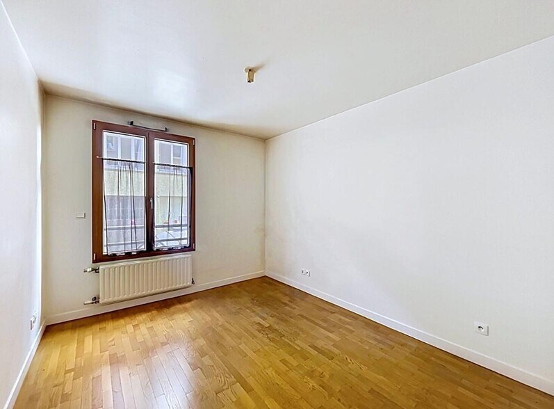 Office in Lyon for sale - Interior Photo - Image 3 of 7
