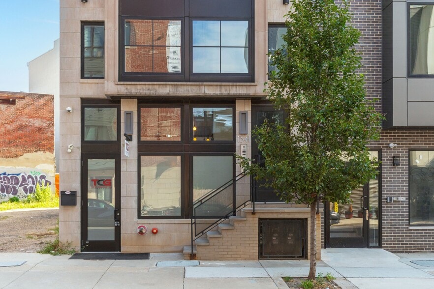 1541 Ridge Ave, Philadelphia, PA for lease - Building Photo - Image 3 of 7