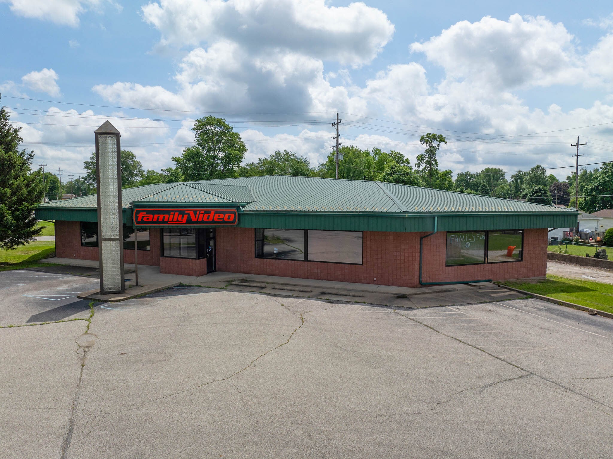 2503 Fort Harrison Rd, Terre Haute, IN for lease Building Photo- Image 1 of 10