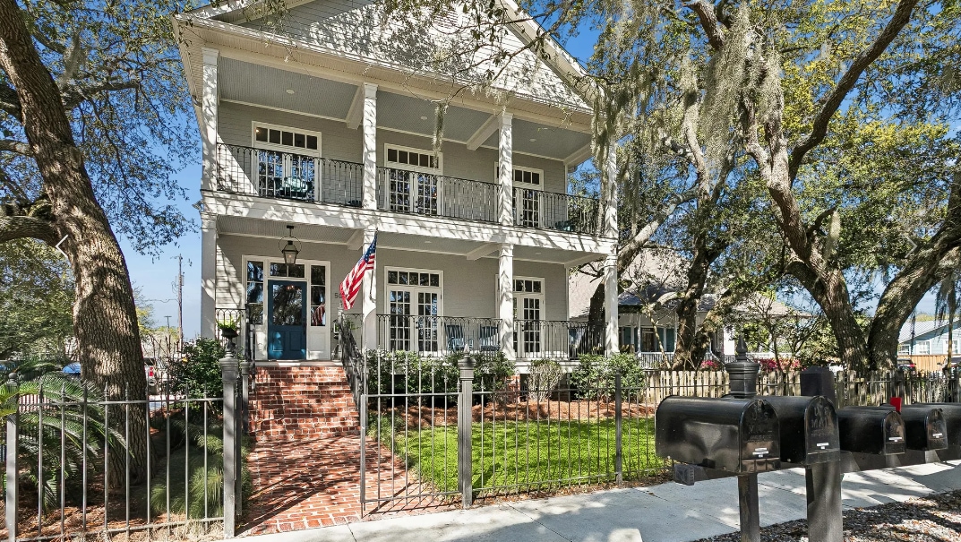 506 Water St, Madisonville, LA for sale Primary Photo- Image 1 of 16