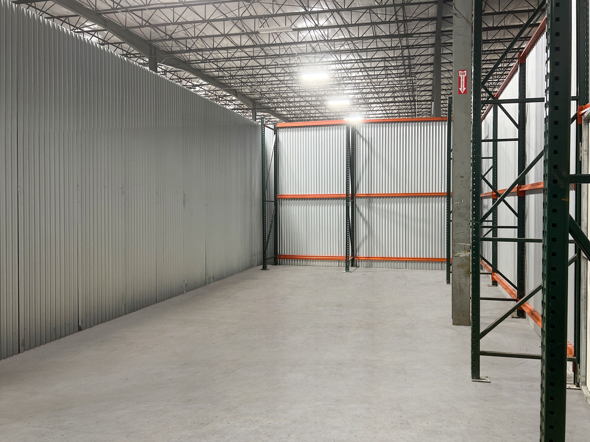 2507 Investors Row, Orlando, FL for lease Interior Photo- Image 1 of 3