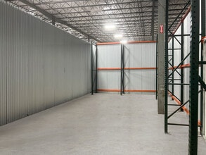 2507 Investors Row, Orlando, FL for lease Interior Photo- Image 1 of 3