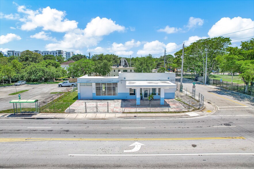 798 NW 62nd St, Miami, FL for lease - Building Photo - Image 1 of 7