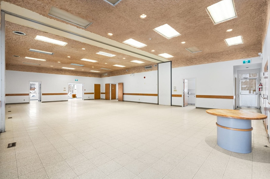 1702 Beckwith 9th Line, Carleton Place, ON for sale - Interior Photo - Image 3 of 18