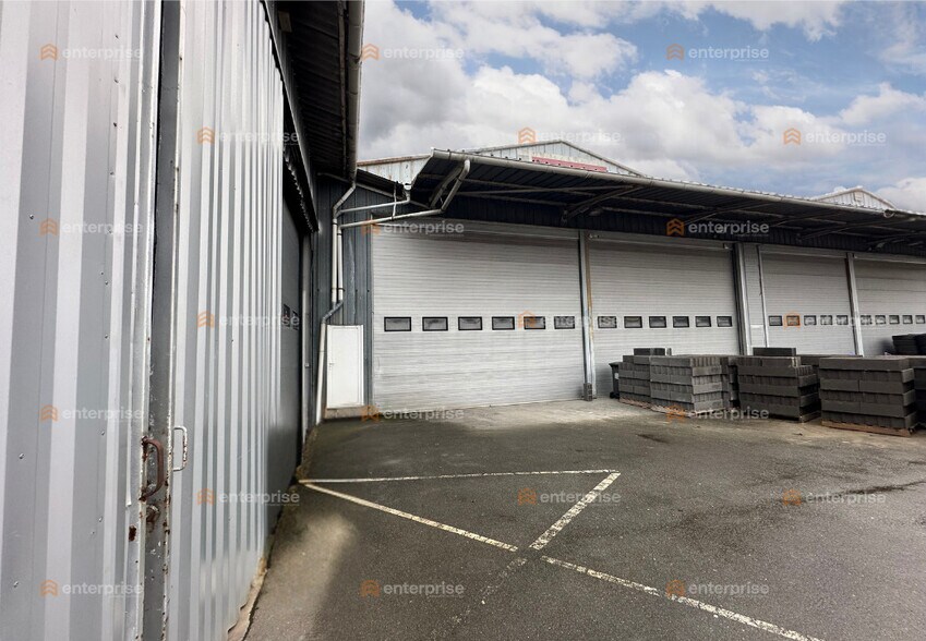Flex dans Seclin à louer - Photo du bâtiment - Image 3 de 3