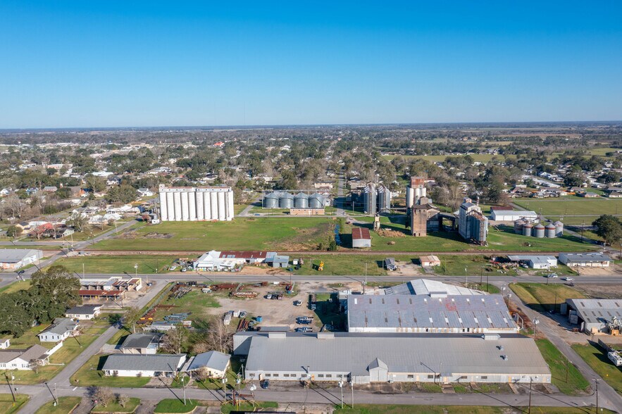 700 E Texas Ave, Rayne, LA à vendre - Photo du bâtiment - Image 3 de 21