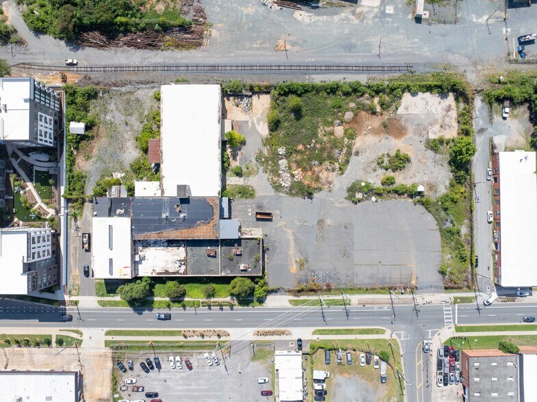 2130 N Tryon St, Charlotte, NC for sale - Building Photo - Image 3 of 5
