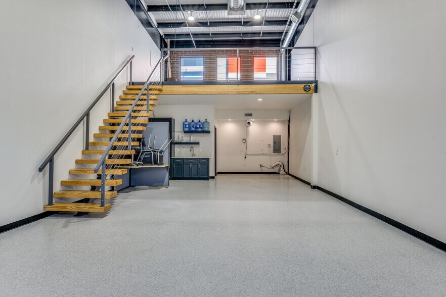 4451 Dale Earnhardt Way, Northlake, TX à louer - Photo intérieure - Image 3 de 19