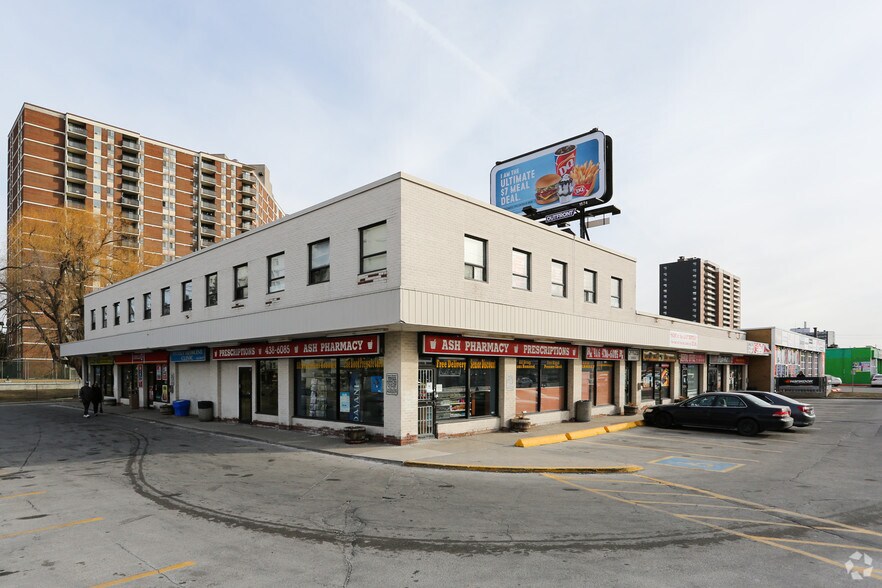 2900 Eglinton Ave E, Toronto, ON à vendre - Photo principale - Image 1 de 1