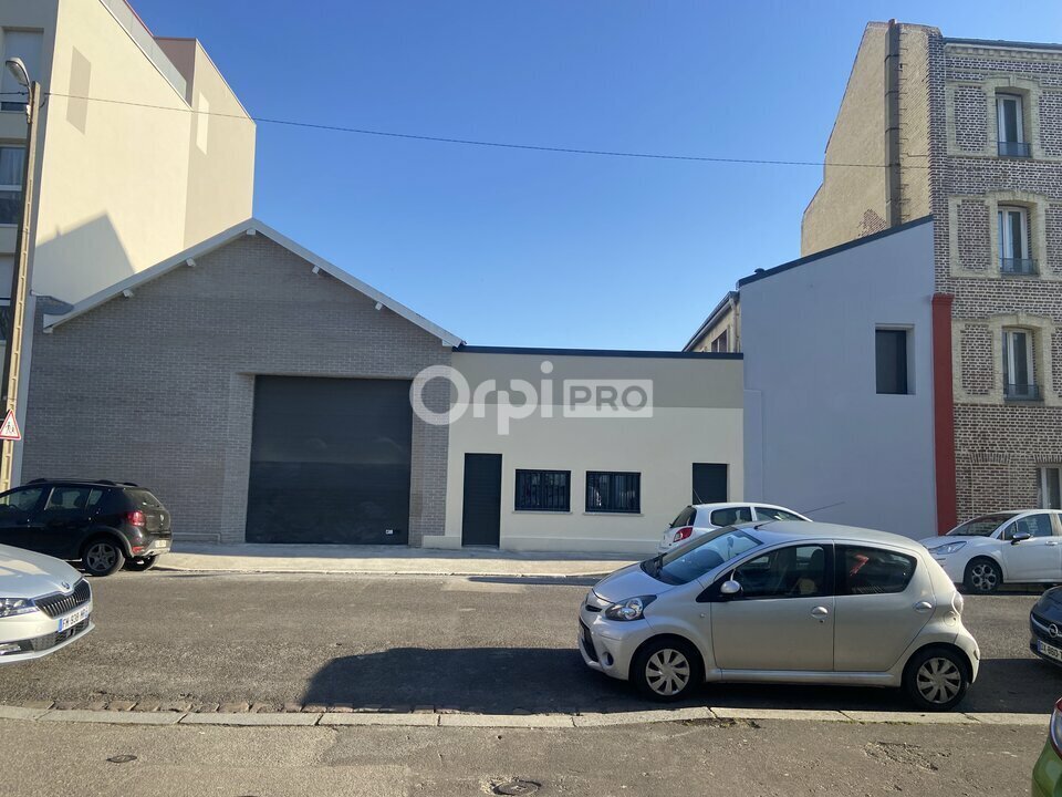 Flex in Le Havre for lease Building Photo- Image 1 of 8