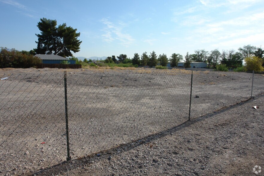 1620 N Leonard Ln, Las Vegas, NV à vendre - Photo du bâtiment - Image 2 de 2