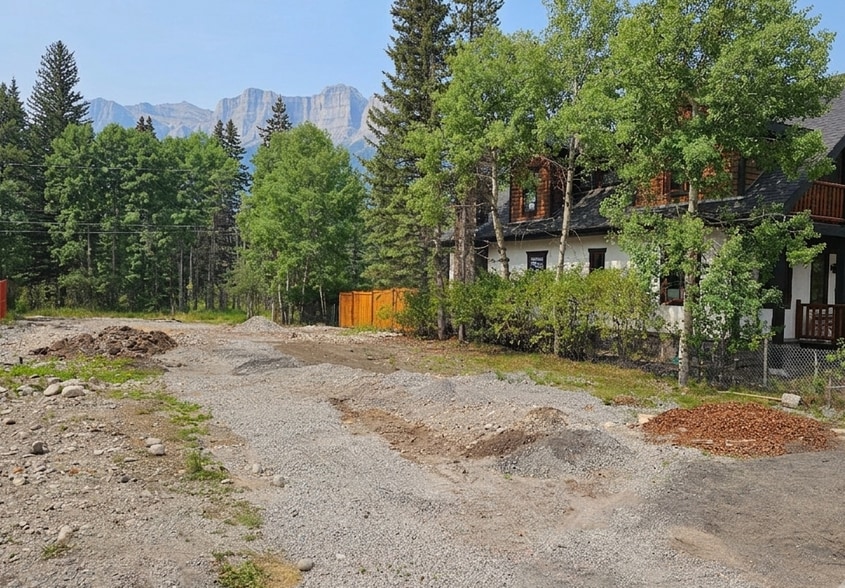 913 15 St, Canmore, AB for sale - Other - Image 1 of 2