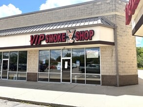 510-590 W Main St, New Lebanon, OH for lease Interior Photo- Image 1 of 6