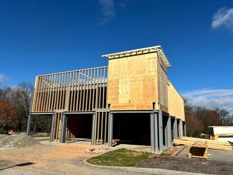 275 Limestone Rd, Oxford, PA à louer - Photo du bâtiment - Image 2 de 20