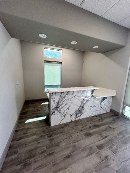 3060 N Mariposa St, Fresno, CA à louer - Photo du bâtiment - Image 2 de 4