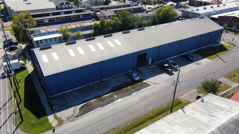 305 Velasco, Houston, TX à vendre - Photo du bâtiment - Image 3 de 16