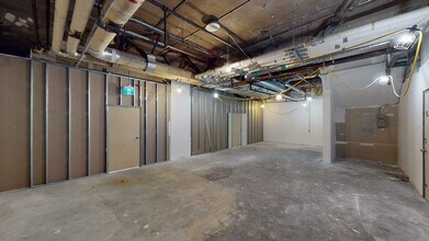 320 Queen St, Ottawa, ON for lease Interior Photo- Image 2 of 9
