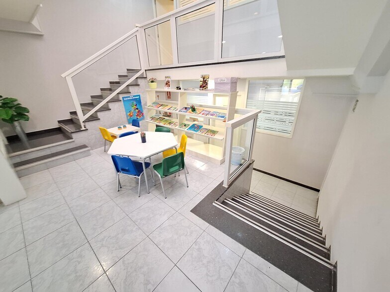 Retail in Igualada, Barcelona for sale - Interior Photo - Image 3 of 9