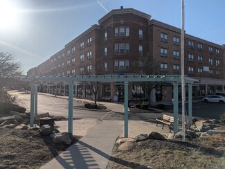 Plus de détails pour 221 E State St, West Lafayette, IN - Local d'activités à louer