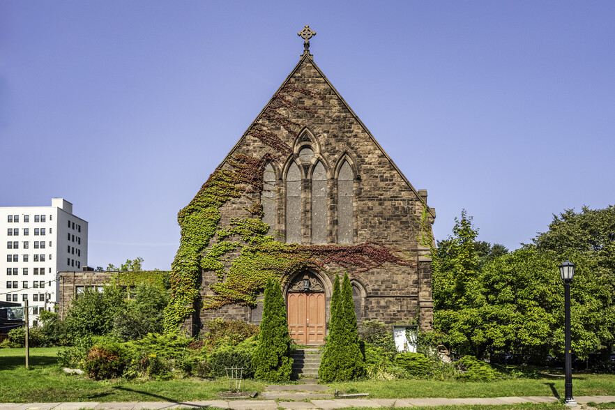 16 Linwood Ave, Buffalo, NY for sale - Building Photo - Image 1 of 1