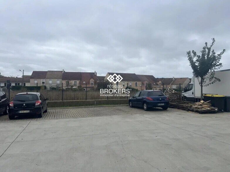 Bureau dans Les Ulis à louer - Photo du bâtiment - Image 2 de 7