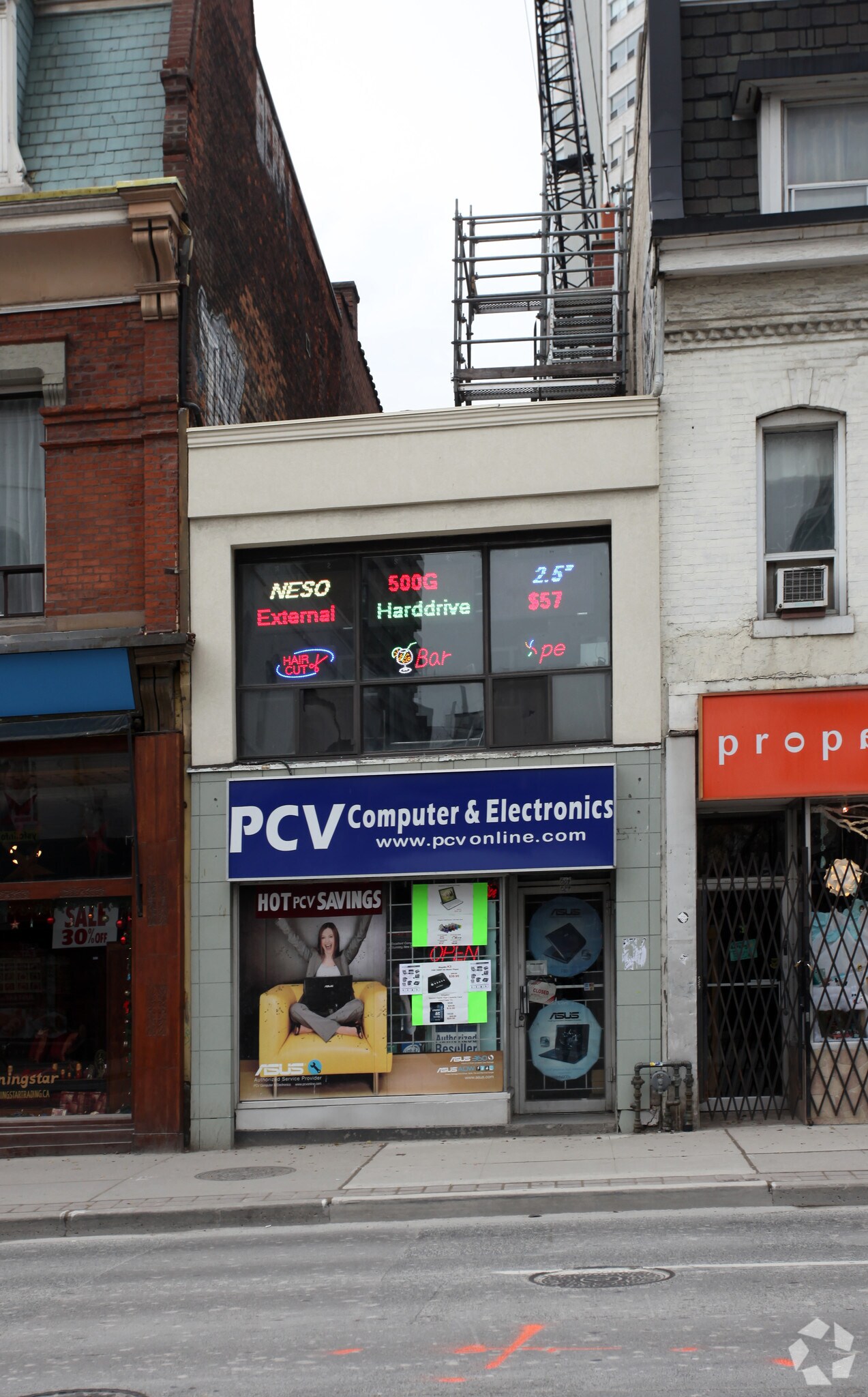 684 Yonge St, Toronto, ON à vendre Photo principale- Image 1 de 1