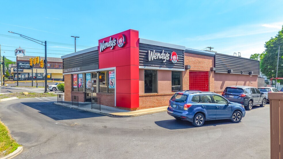 401 W Emaus Ave, Allentown, PA à vendre - Photo principale - Image 1 de 5