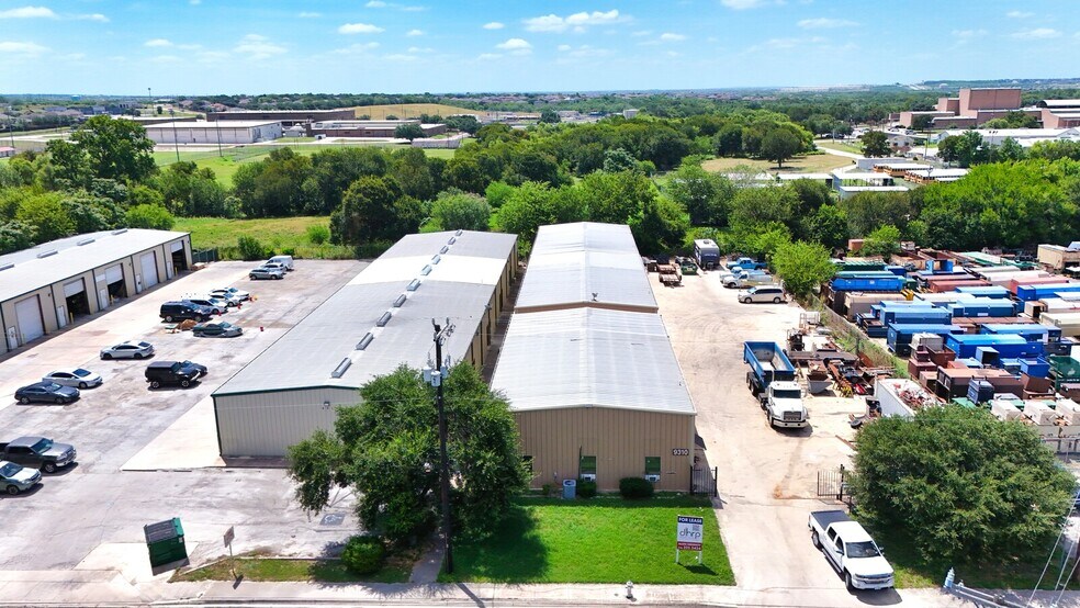 9310 Converse Business Ln, Converse, TX à vendre - Photo du bâtiment - Image 3 de 8