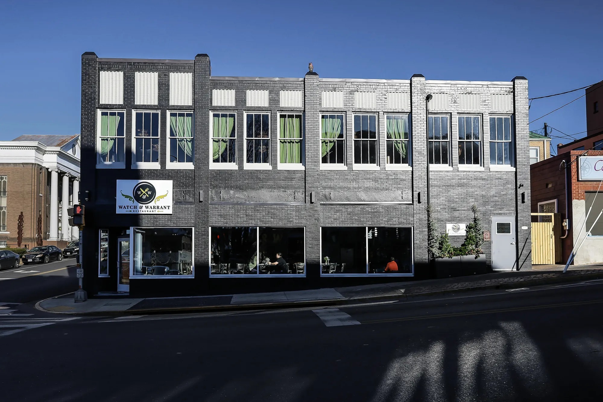 2 E Main St, Luray, VA for lease Building Photo- Image 1 of 10