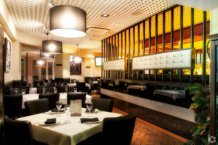 Calle Anastasio Nieto, 1,, Collado Villalba, Madrid à louer - Photo du bâtiment - Image 3 de 9