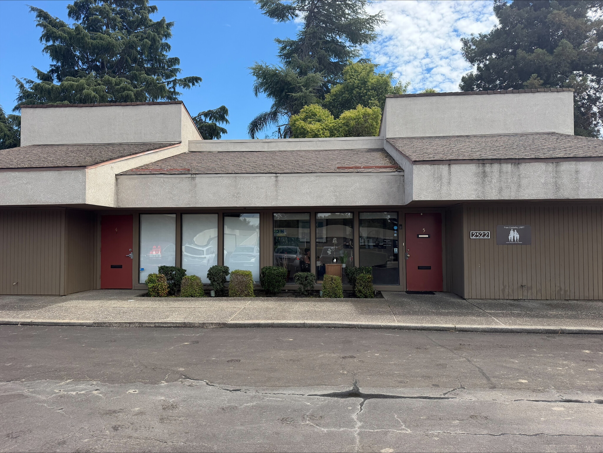 2522 Grand Canal Blvd, Stockton, CA for lease Interior Photo- Image 1 of 7