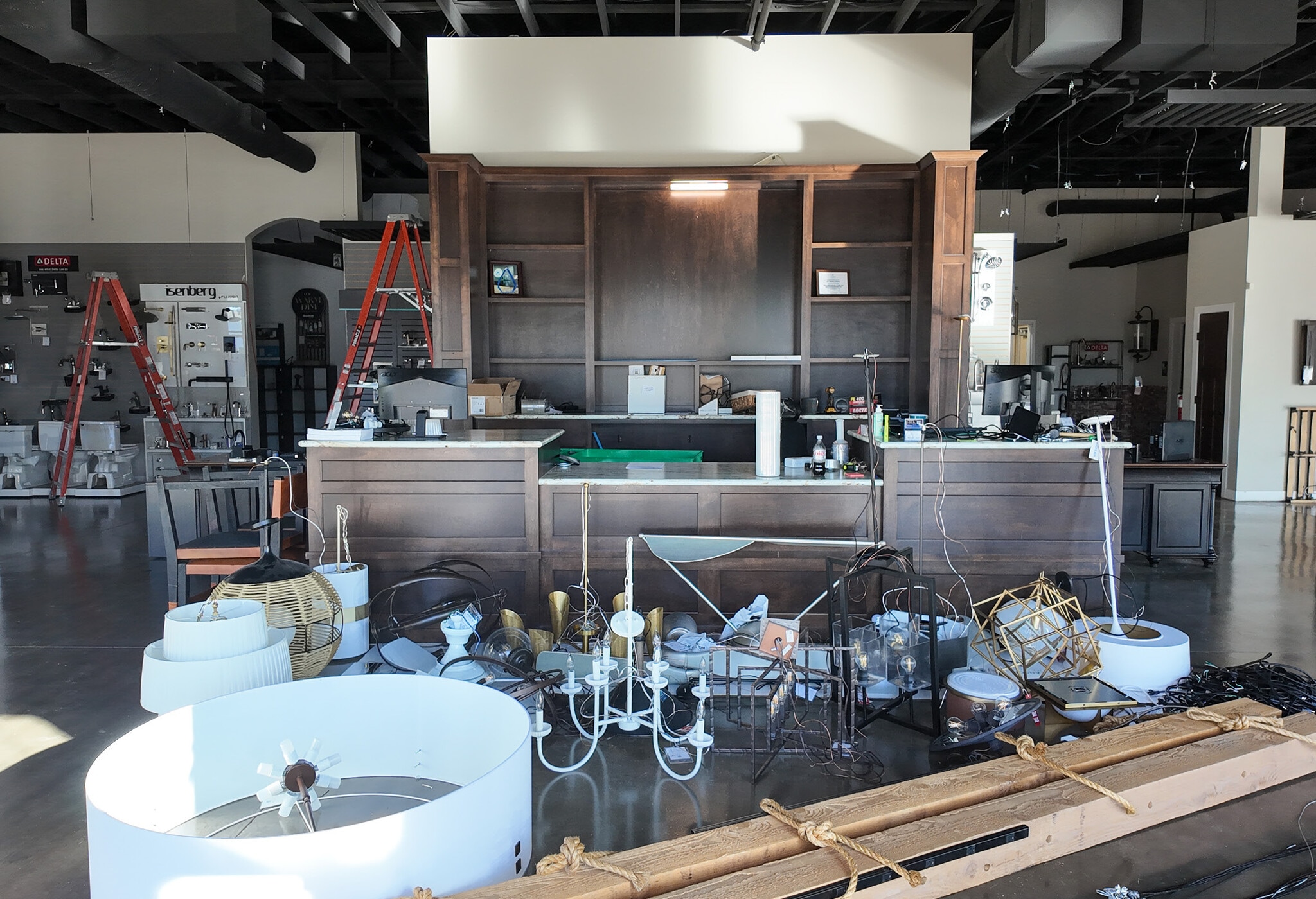 2320 S Marion Rd, Sioux Falls, SD for lease Interior Photo- Image 1 of 15