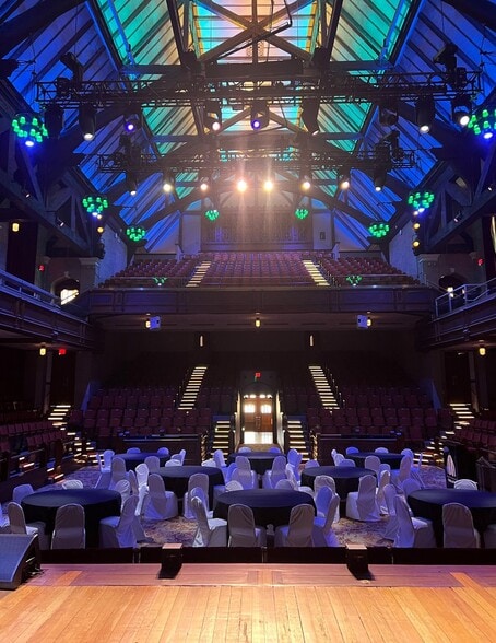 400 NE Perry Ave, Peoria, IL for sale - Building Photo - Image 2 of 14