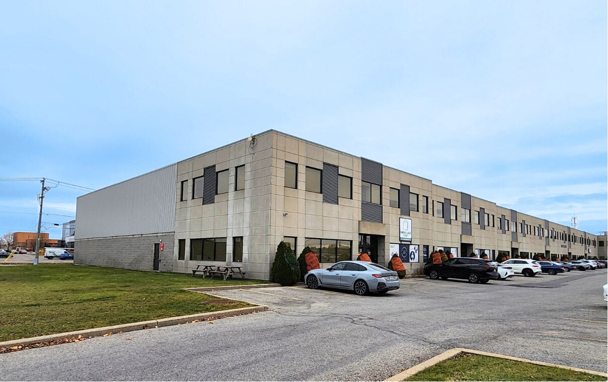 6805-6695 Boul Thimens, Montréal, QC for sale Building Photo- Image 1 of 1