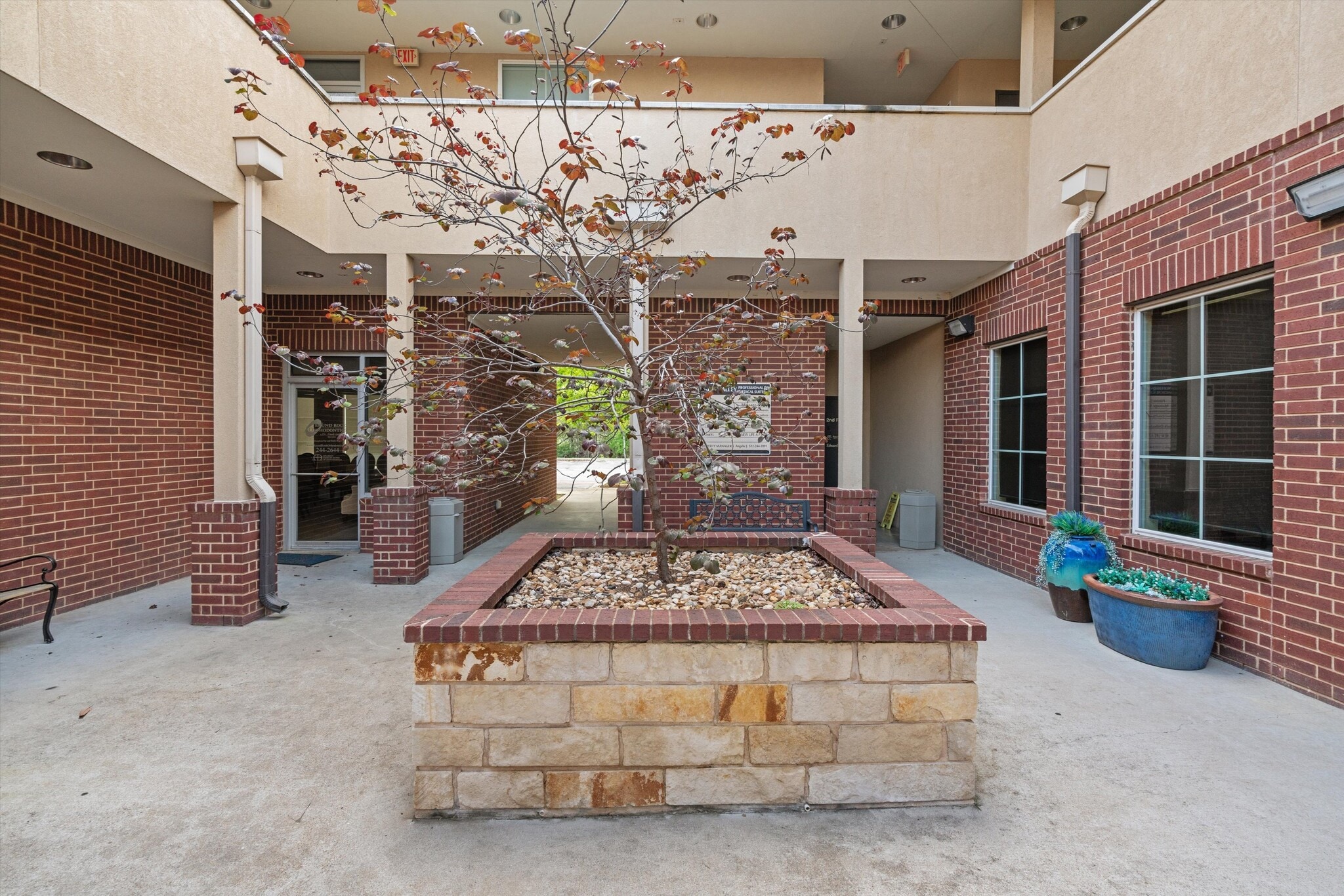 503 E Palm Valley Blvd, Round Rock, TX for lease Building Photo- Image 1 of 8