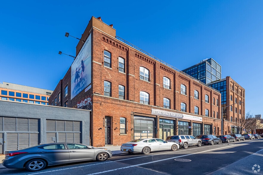 61 N 11th St, Brooklyn, NY for lease - Building Photo - Image 3 of 5